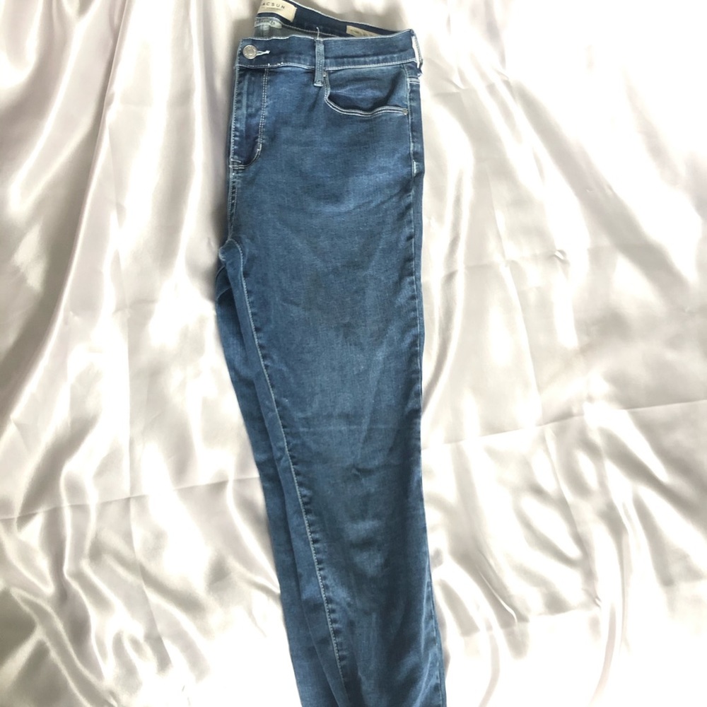 PAC SUN JEANS